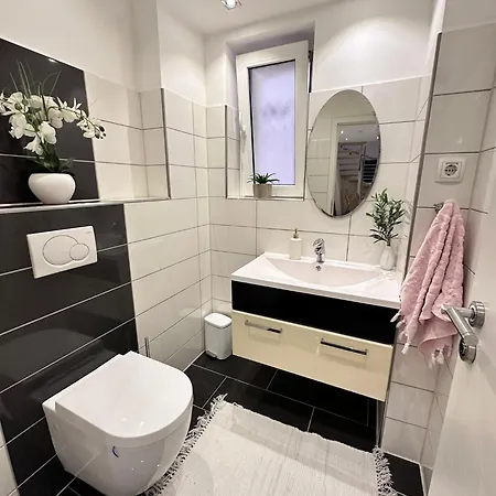 Wunderschoene In Linden Apartment Hannover